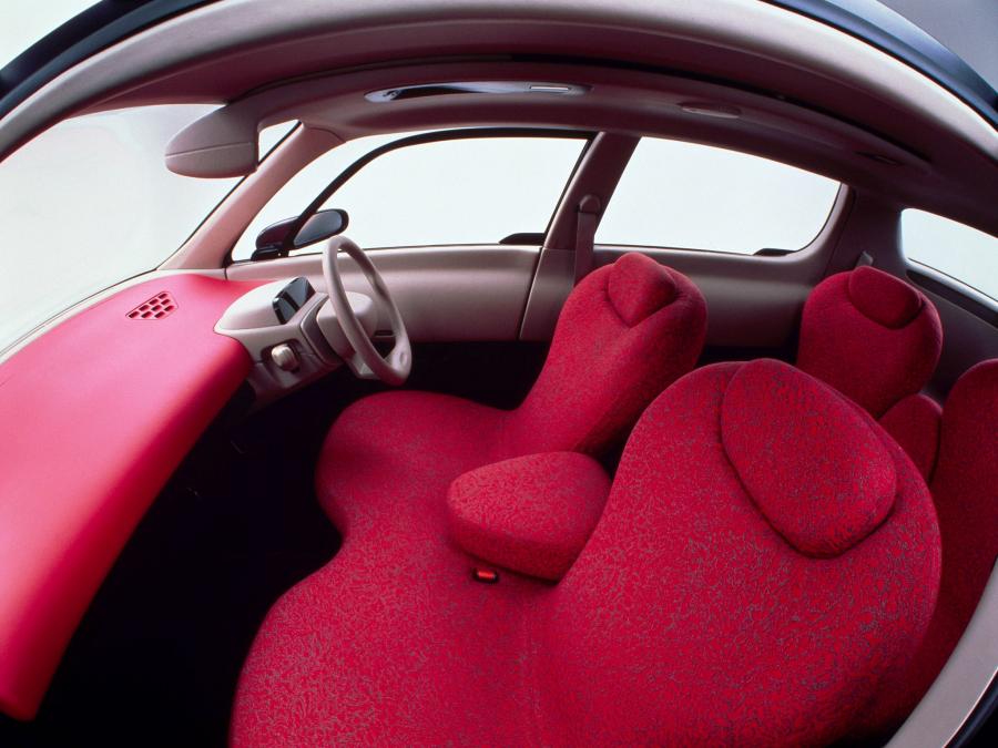  Nissan Boga Concept 1989 года  (фото 4 из 6)
